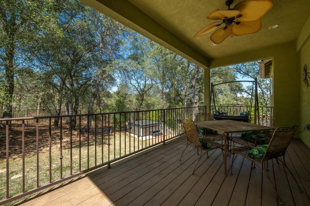 548 Crazy Horse Ct, Cameron Park, CA 95682