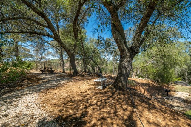 548 Crazy Horse Ct, Cameron Park, CA 95682