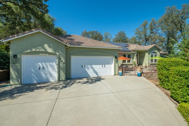 548 Crazy Horse Ct, Cameron Park, CA 95682