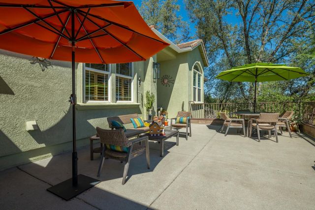 548 Crazy Horse Ct, Cameron Park, CA 95682