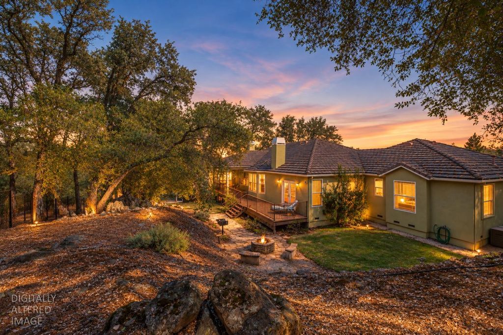 548 Crazy Horse Ct, Cameron Park, CA 95682