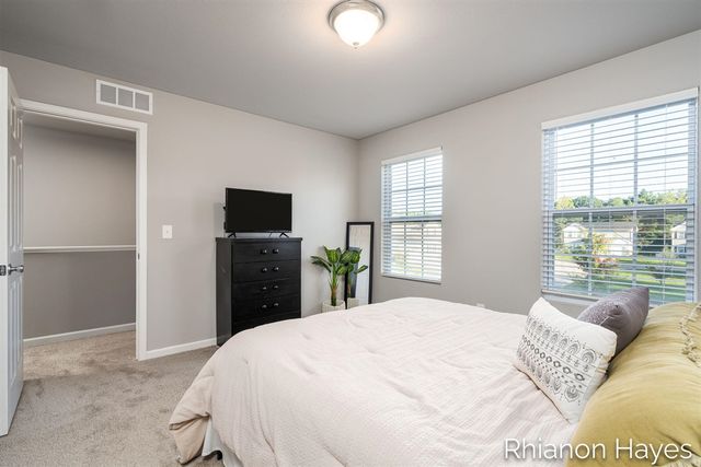 10894 Vine Leaf Circle, Allendale, MI 49401