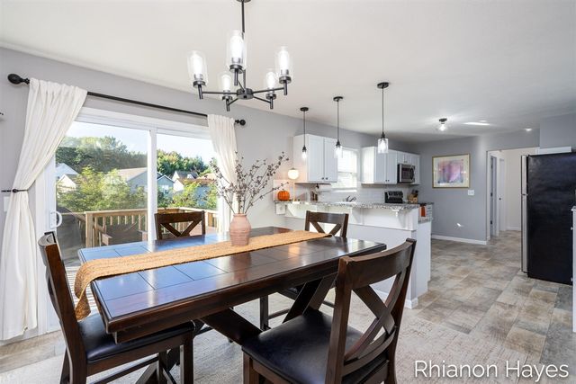 10894 Vine Leaf Circle, Allendale, MI 49401