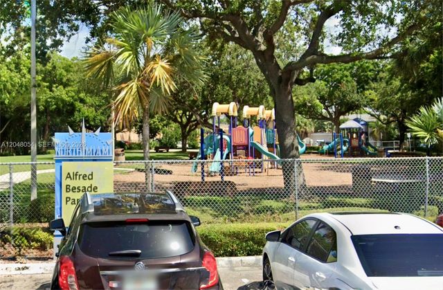 1855 NE 121st St 16, North Miami, FL 33181