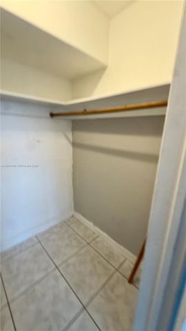 1855 NE 121st St 16, North Miami, FL 33181