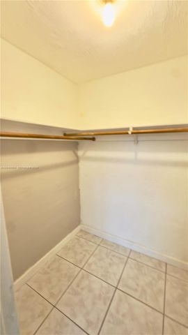 1855 NE 121st St 16, North Miami, FL 33181