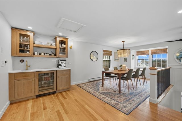 4 Ciaramitaro Ct, Gloucester, MA 01930