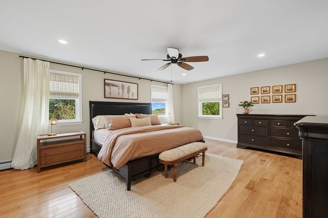 4 Ciaramitaro Ct, Gloucester, MA 01930