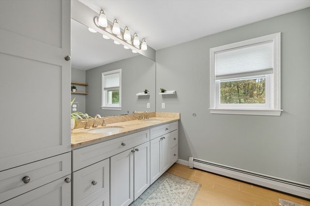 4 Ciaramitaro Ct, Gloucester, MA 01930