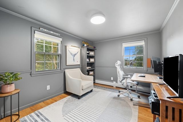 4 Ciaramitaro Ct, Gloucester, MA 01930