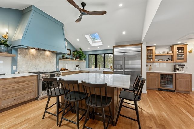 4 Ciaramitaro Ct, Gloucester, MA 01930
