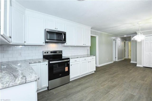 3506 Treeview Lane, Browns Summit, NC 27214
