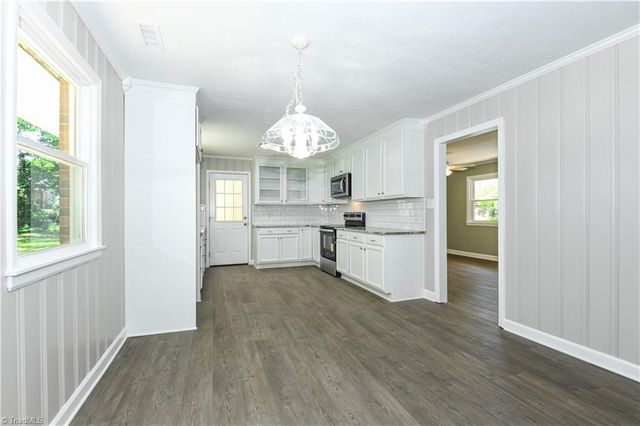 3506 Treeview Lane, Browns Summit, NC 27214