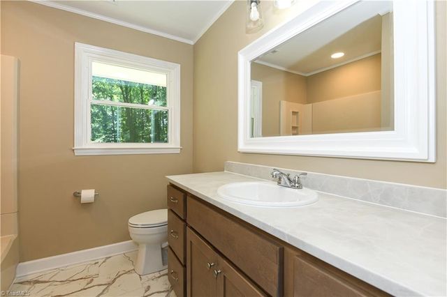 3506 Treeview Lane, Browns Summit, NC 27214
