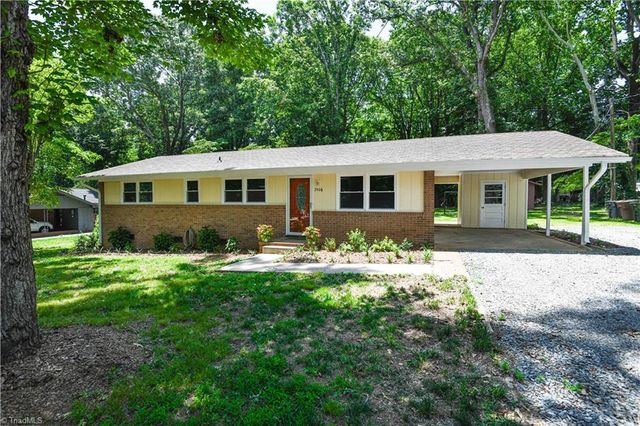 3506 Treeview Lane, Browns Summit, NC 27214