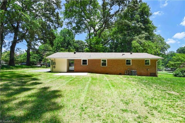 3506 Treeview Lane, Browns Summit, NC 27214