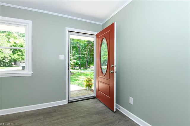 3506 Treeview Lane, Browns Summit, NC 27214