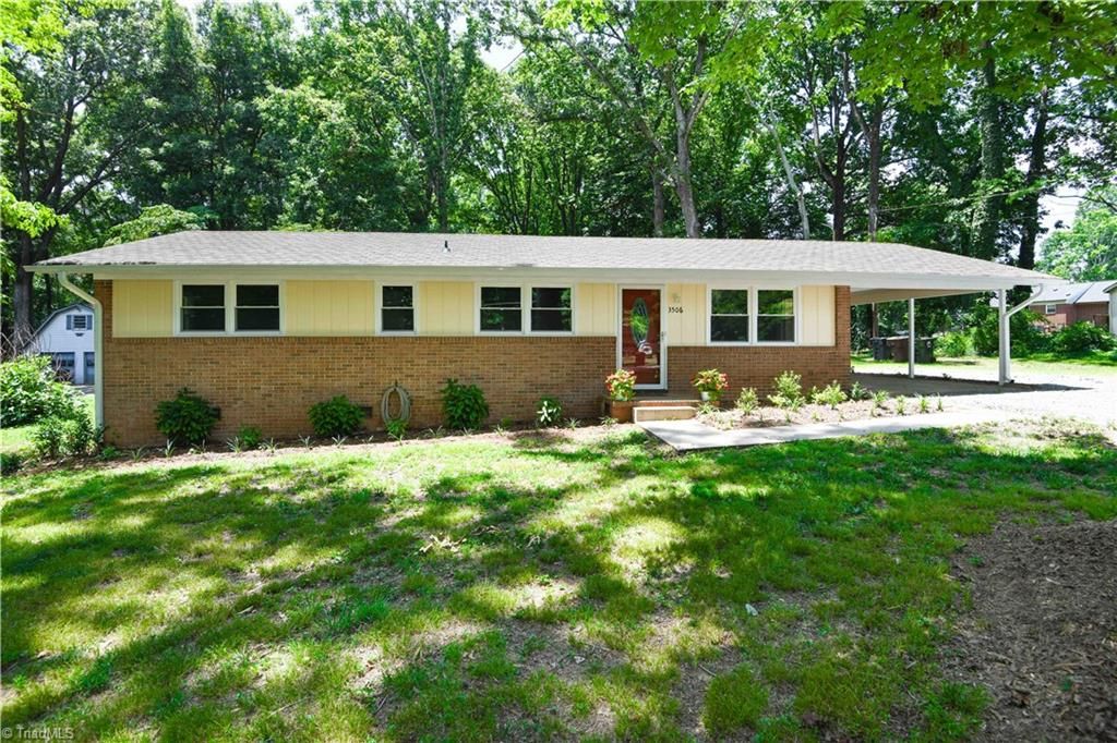 3506 Treeview Lane, Browns Summit, NC 27214