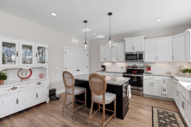 1147 Malinda Ln, Greenbrier, TN 37073