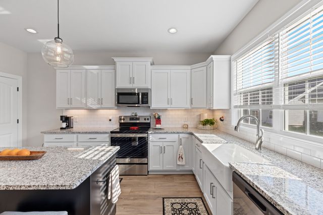 1147 Malinda Ln, Greenbrier, TN 37073