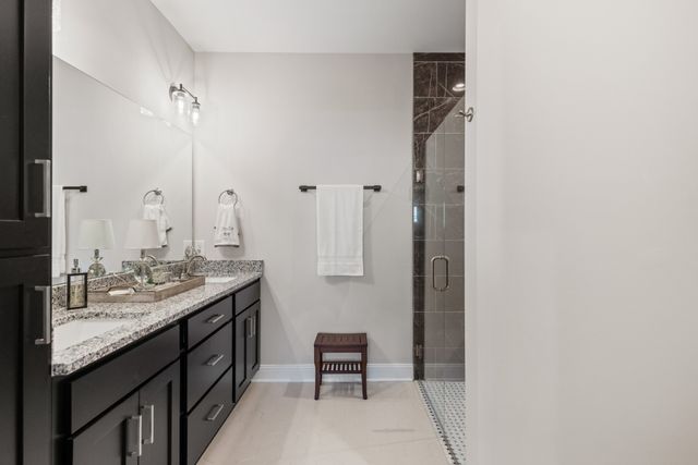 1147 Malinda Ln, Greenbrier, TN 37073
