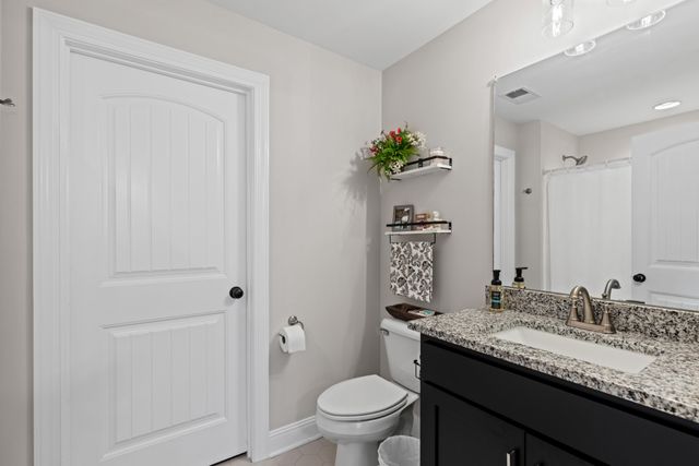 1147 Malinda Ln, Greenbrier, TN 37073