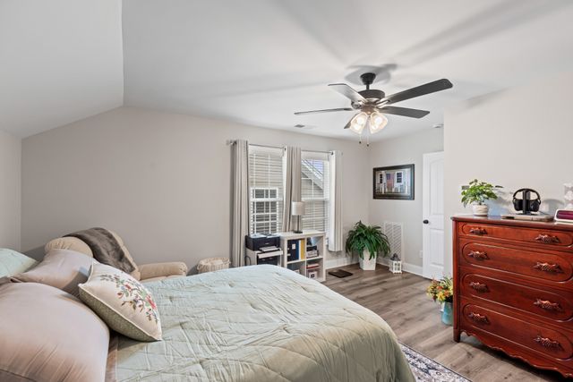 1147 Malinda Ln, Greenbrier, TN 37073