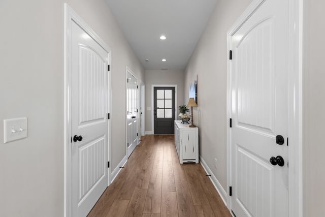 1147 Malinda Ln, Greenbrier, TN 37073