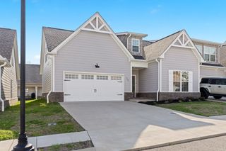 1147 Malinda Ln, Greenbrier, TN 37073