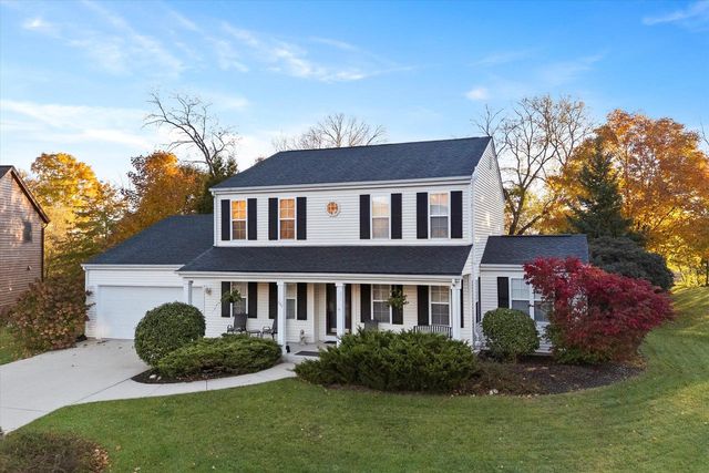 944 Ridgeway CIRCLE, Fredonia, WI 53021