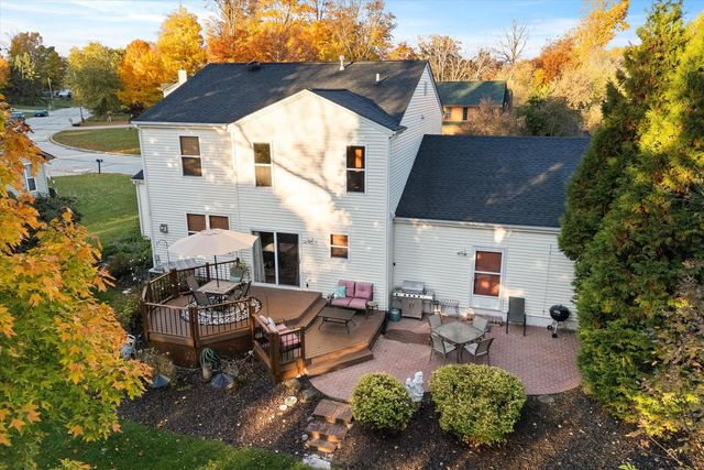 944 Ridgeway CIRCLE, Fredonia, WI 53021