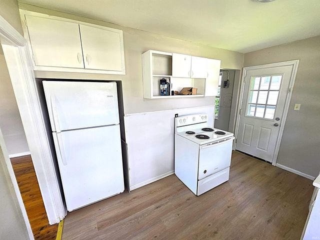 1121 S Dexter Avenue, Evansville, IN 47714