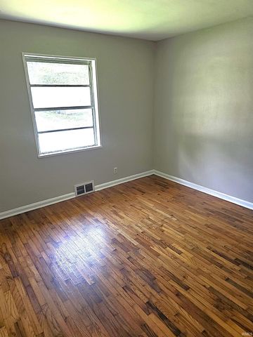 1121 S Dexter Avenue, Evansville, IN 47714