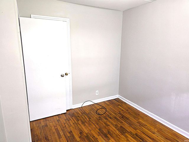 1121 S Dexter Avenue, Evansville, IN 47714