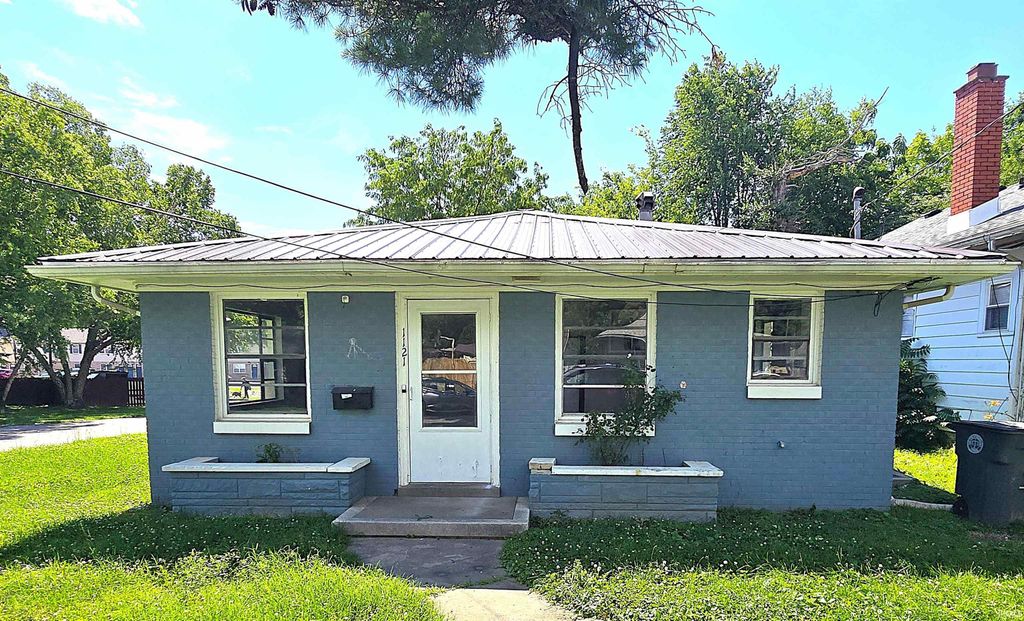 1121 S Dexter Avenue, Evansville, IN 47714