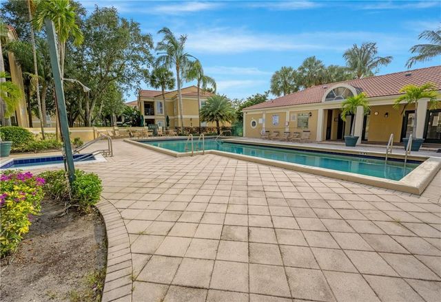 799 Riverside Drive 1021, Coral Springs, FL 33071