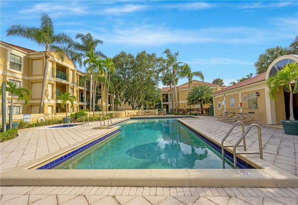 799 Riverside Drive 1021, Coral Springs, FL 33071