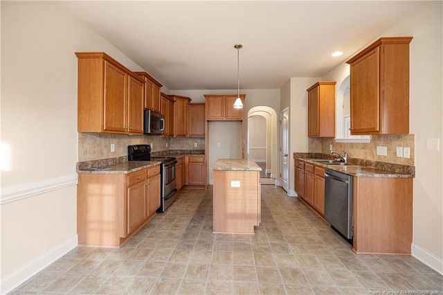 298 Porlock Way, Raeford, NC 28376