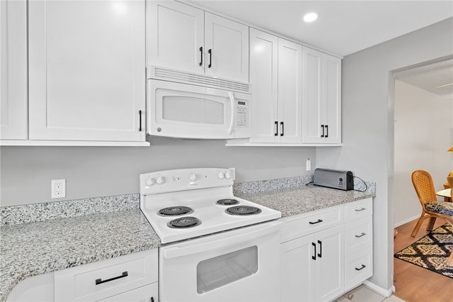 1100 N Ponce De Leon Circle 203, Vero Beach, FL 32960