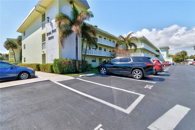 1100 N Ponce De Leon Circle 203, Vero Beach, FL 32960