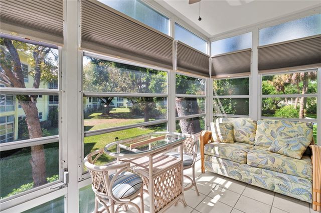 1100 N Ponce De Leon Circle 203, Vero Beach, FL 32960