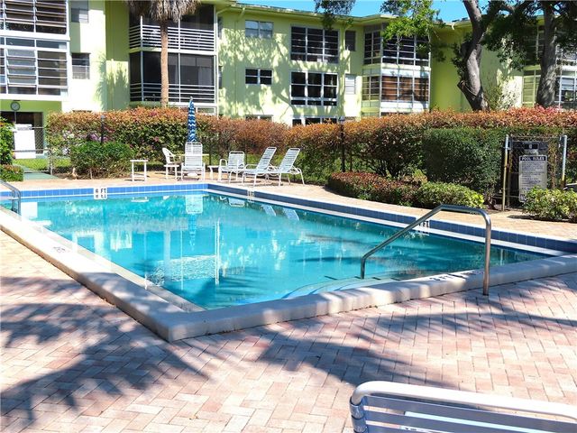 1100 N Ponce De Leon Circle 203, Vero Beach, FL 32960