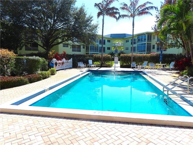 1100 N Ponce De Leon Circle 203, Vero Beach, FL 32960