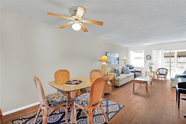 1100 N Ponce De Leon Circle 203, Vero Beach, FL 32960