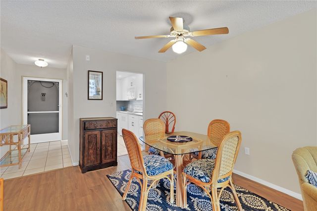 1100 N Ponce De Leon Circle 203, Vero Beach, FL 32960