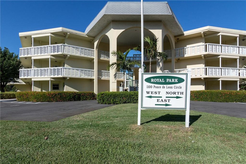 1100 N Ponce De Leon Circle 203, Vero Beach, FL 32960