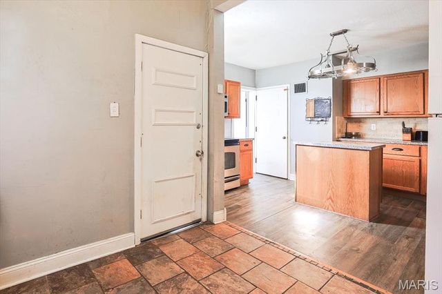 122 W Courtois Street, St Louis, MO 63111