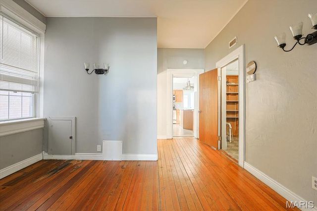 122 W Courtois Street, St Louis, MO 63111