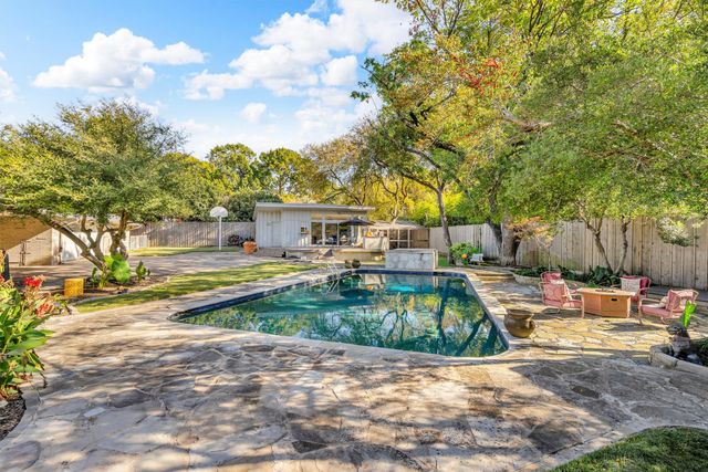 7140 Spring Valley Road, Dallas, TX 75254