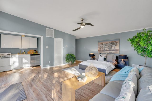 7140 Spring Valley Road, Dallas, TX 75254